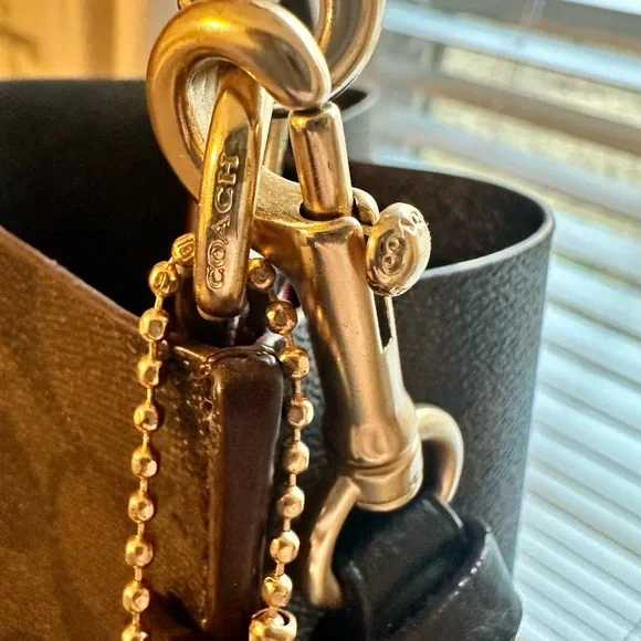 Coach Brown and Black Signature mollie bucket Bag - Picture 4 of 10